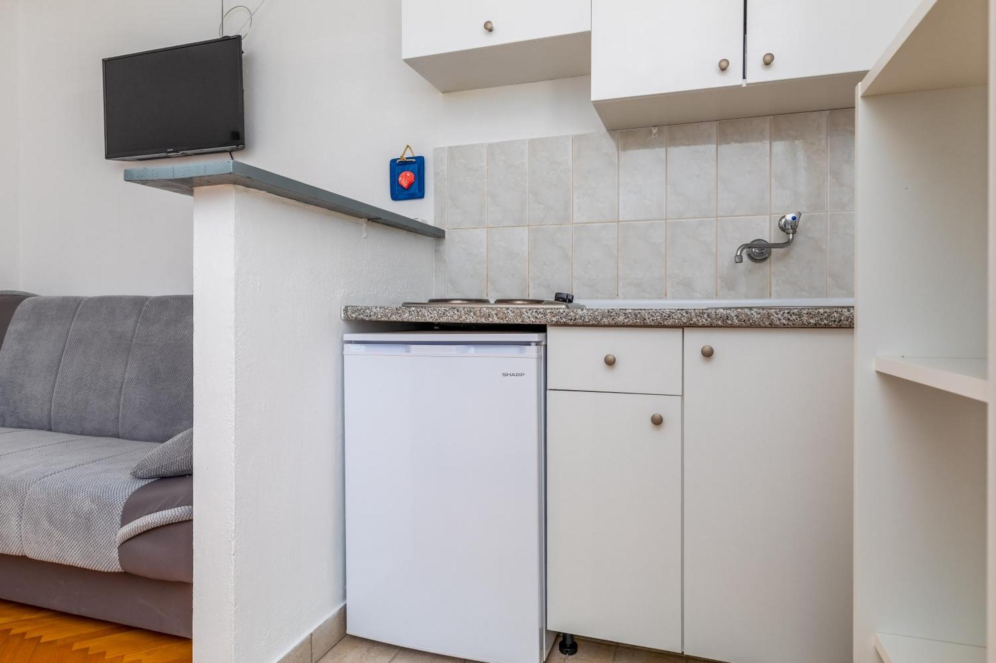 Apartments By The Sea Lokva Rogoznica, Omis - 18638 Bilik gambar